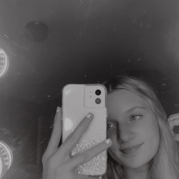 ellaleskovec